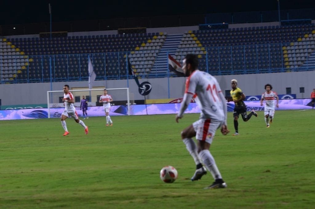 فضيحه زملكاويه والفاظ بذيئه بعد خروج كهربا من الملعب