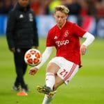 يونج لاعب وسط أياكس لن أتهاون أمام برشلونة