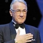 الفنان عزت أبو عوف