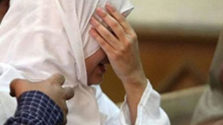 فتاة العياط